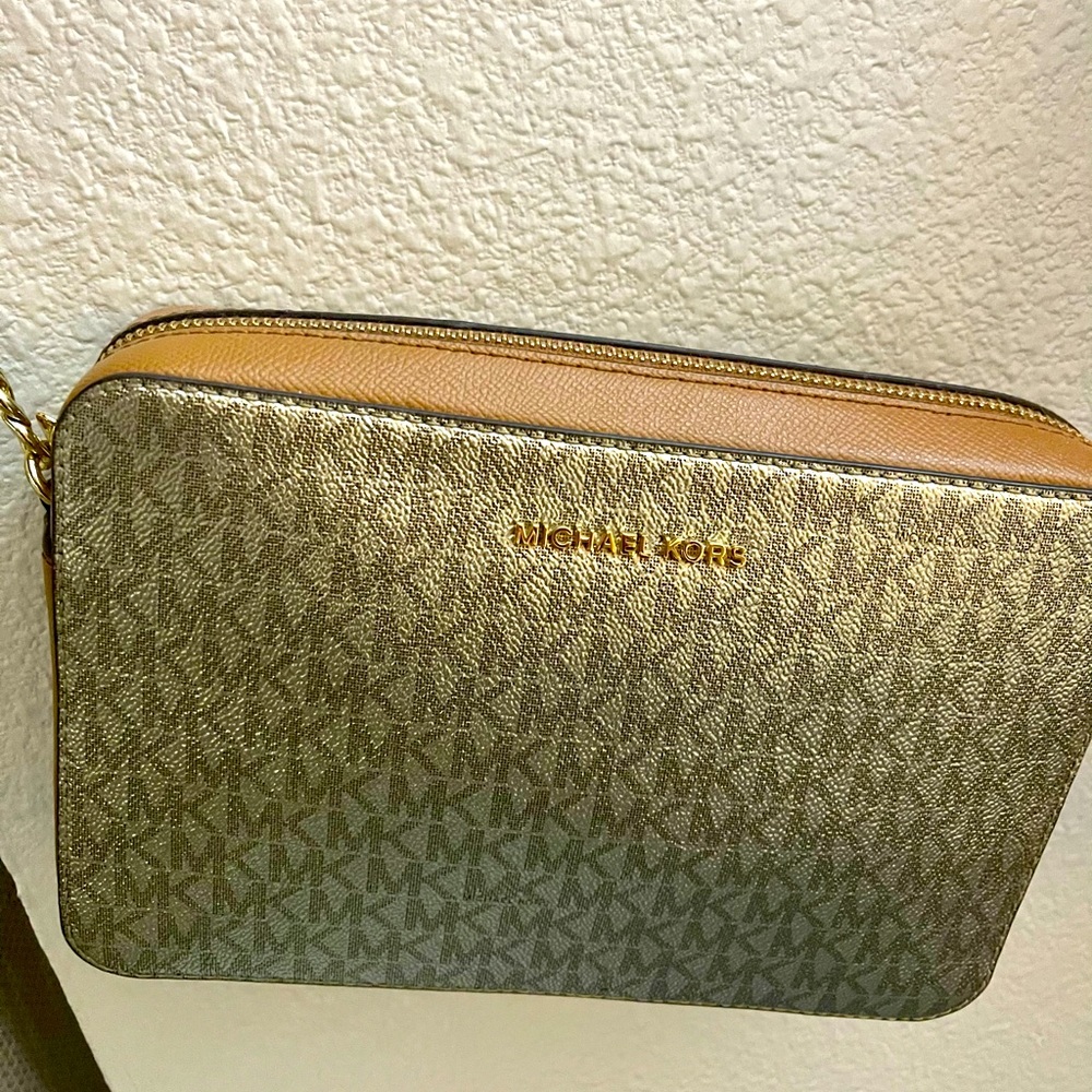 Michael Kors *rare* jet set Gold